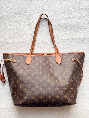 Louis Vuitton Monogram Canvas Tote in Brown